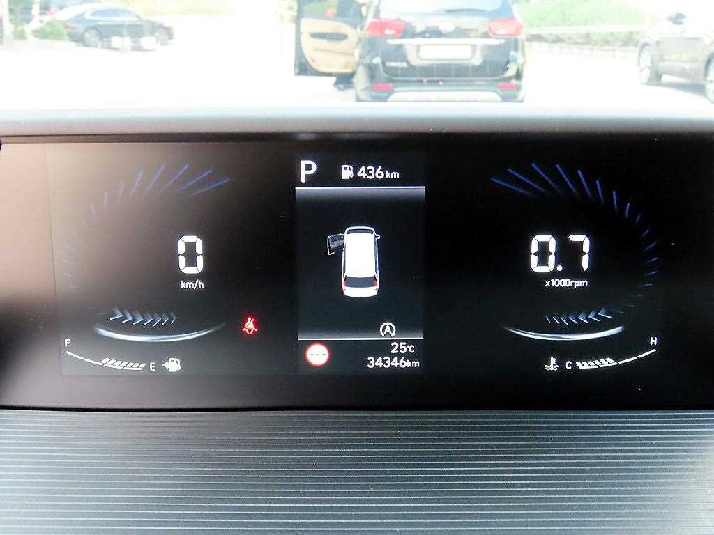 Hyundai Staria — photo 09
