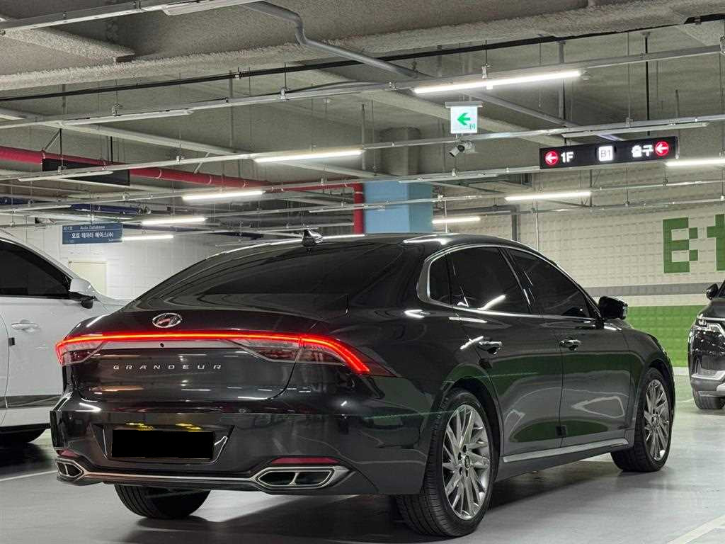 Hyundai Grandeur — photo 05