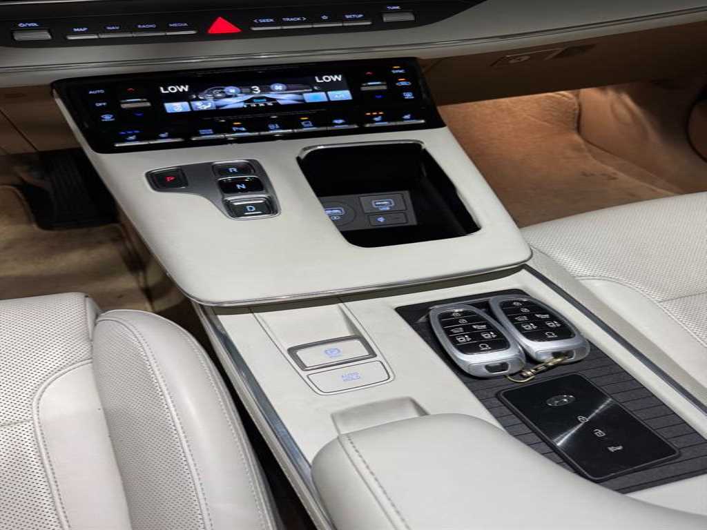 Hyundai Grandeur — photo 16