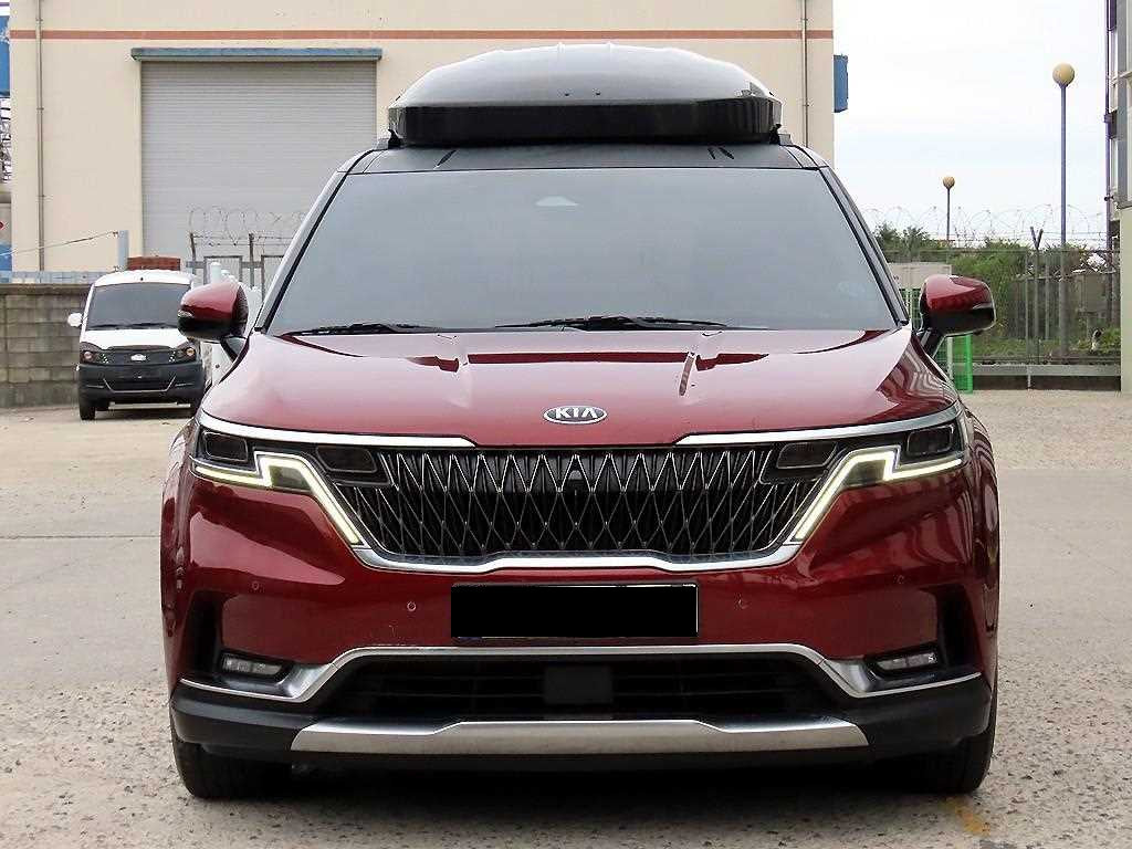 Kia Carnival — photo 01