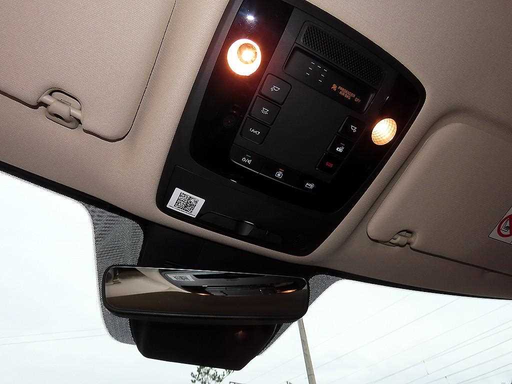 Kia Carnival — photo 15