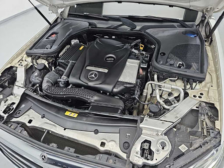 Mercedes-Benz E-Class — photo 05