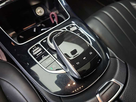 Mercedes-Benz E-Class — photo 17