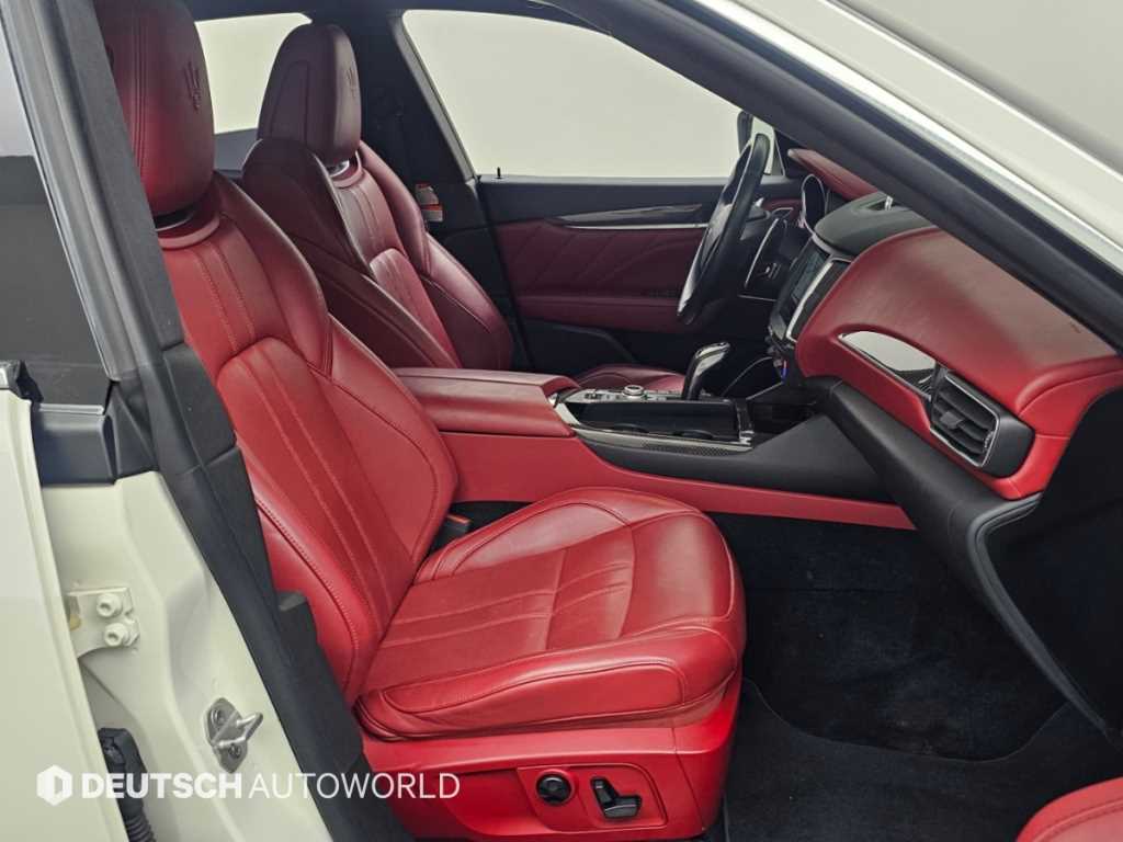Maserati Levante — photo 09
