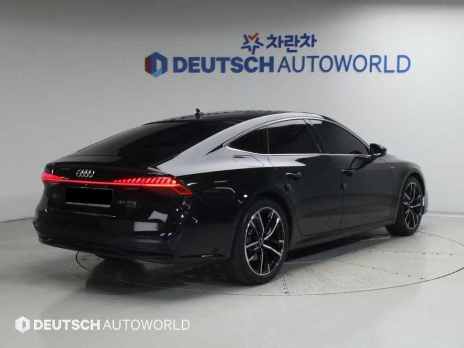 Audi A7 — photo 02