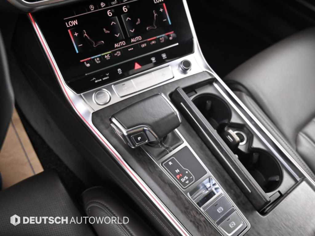 Audi A7 — photo 09