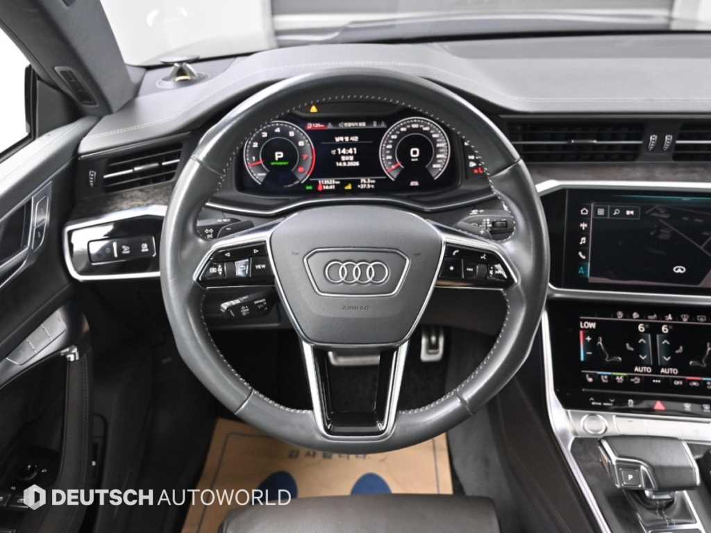 Audi A7 — photo 13