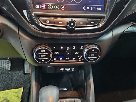 CHEVROLET Trailblazer — photo 10