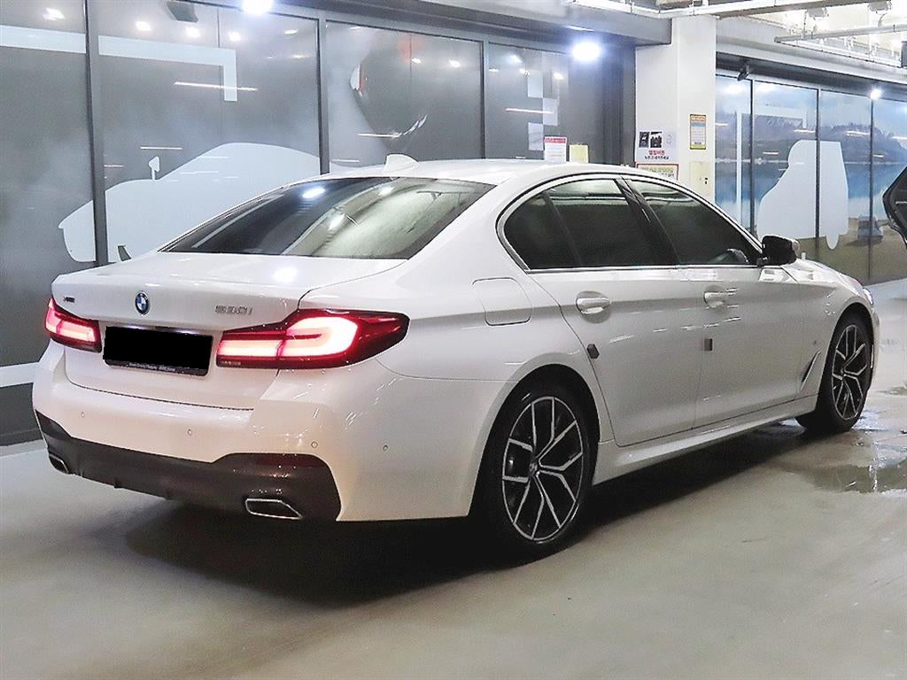 BMW 5-Series — photo 04
