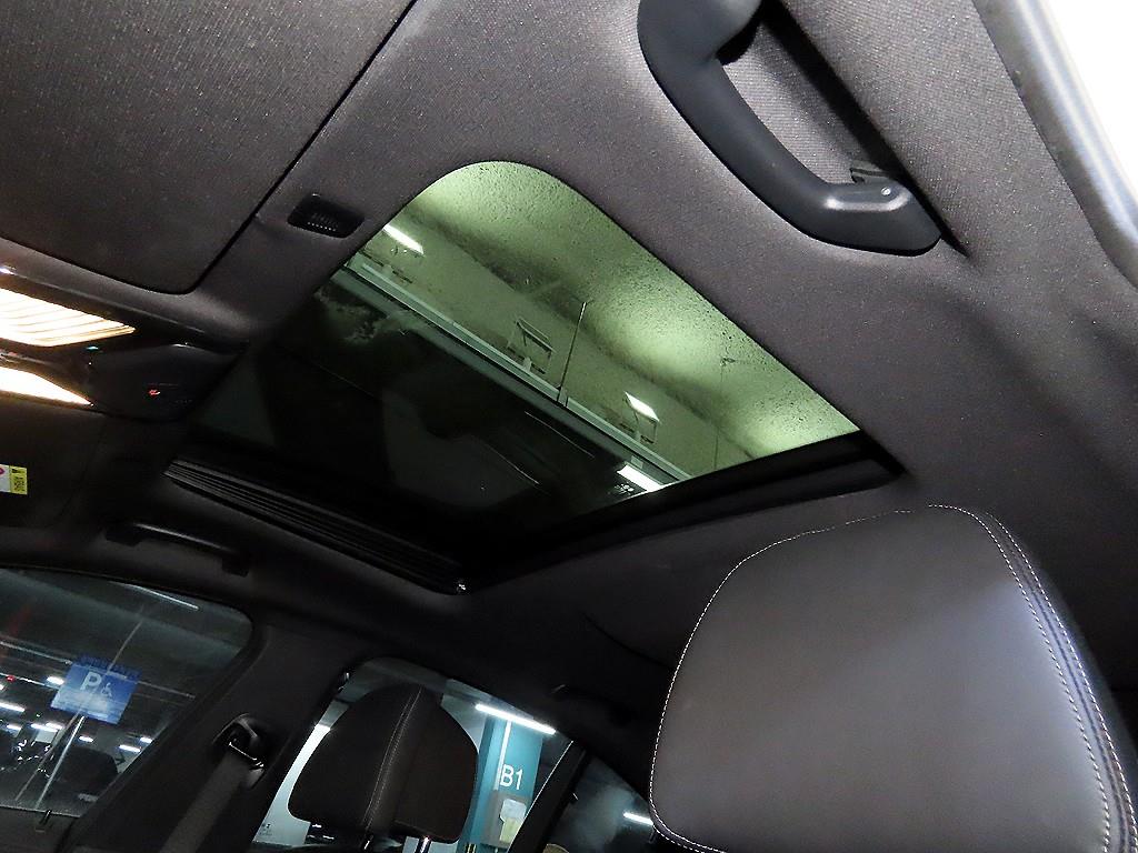 BMW 5-Series — photo 16