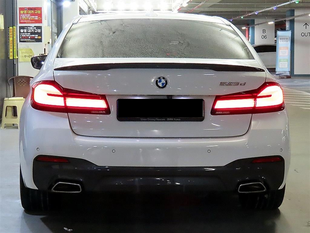 BMW 5-Series — photo 05