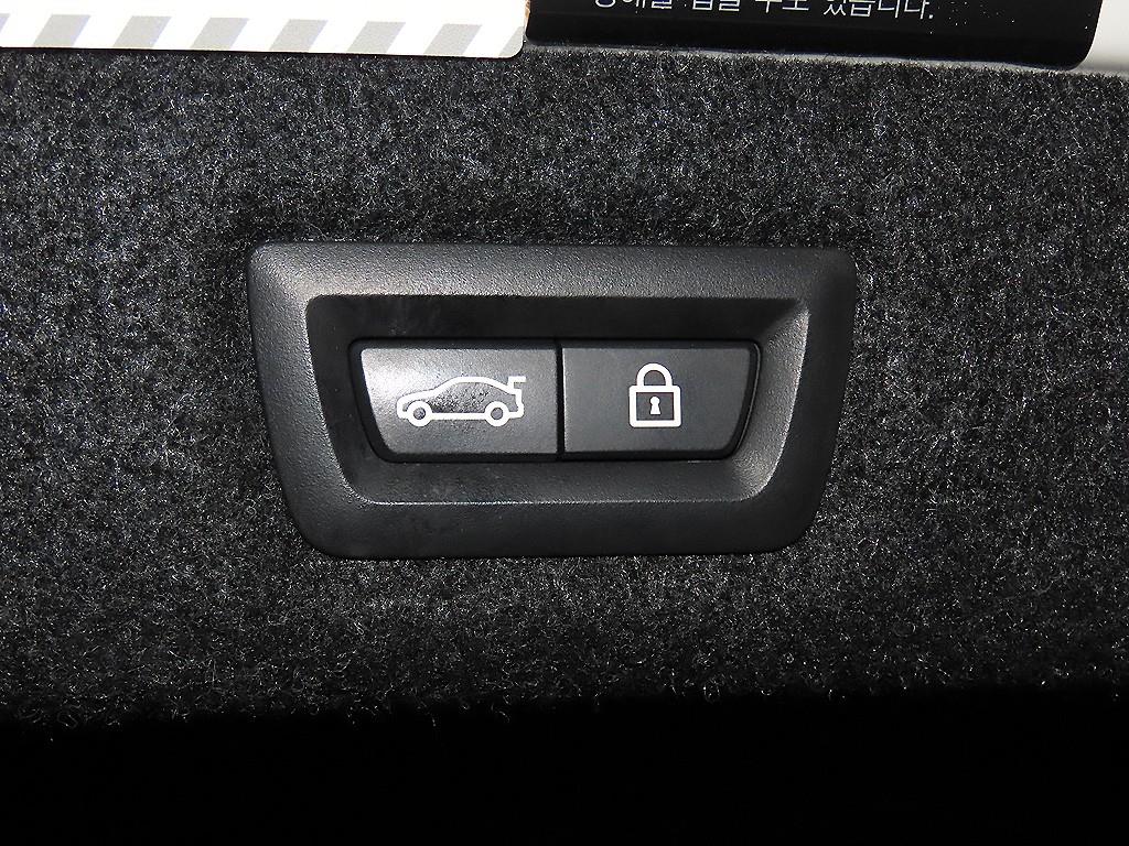 BMW 5-Series — photo 15