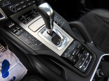 Porsche Cayenne — photo 10