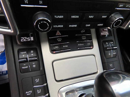 Porsche Cayenne — photo 11