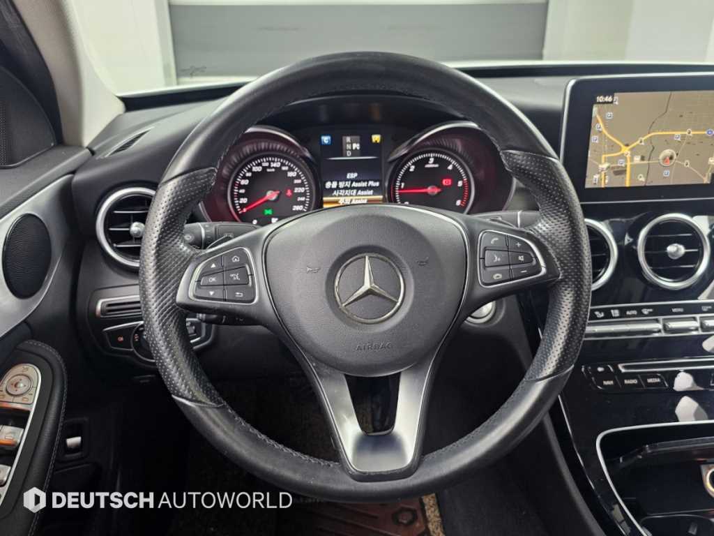 Mercedes-Benz C-Class — photo 13