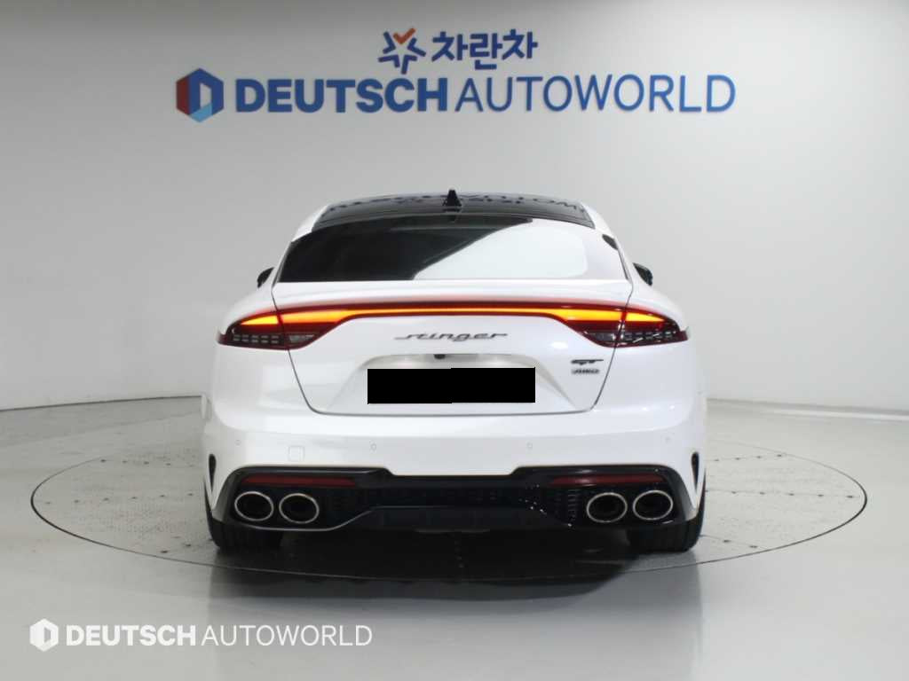 Kia Stinger — photo 04