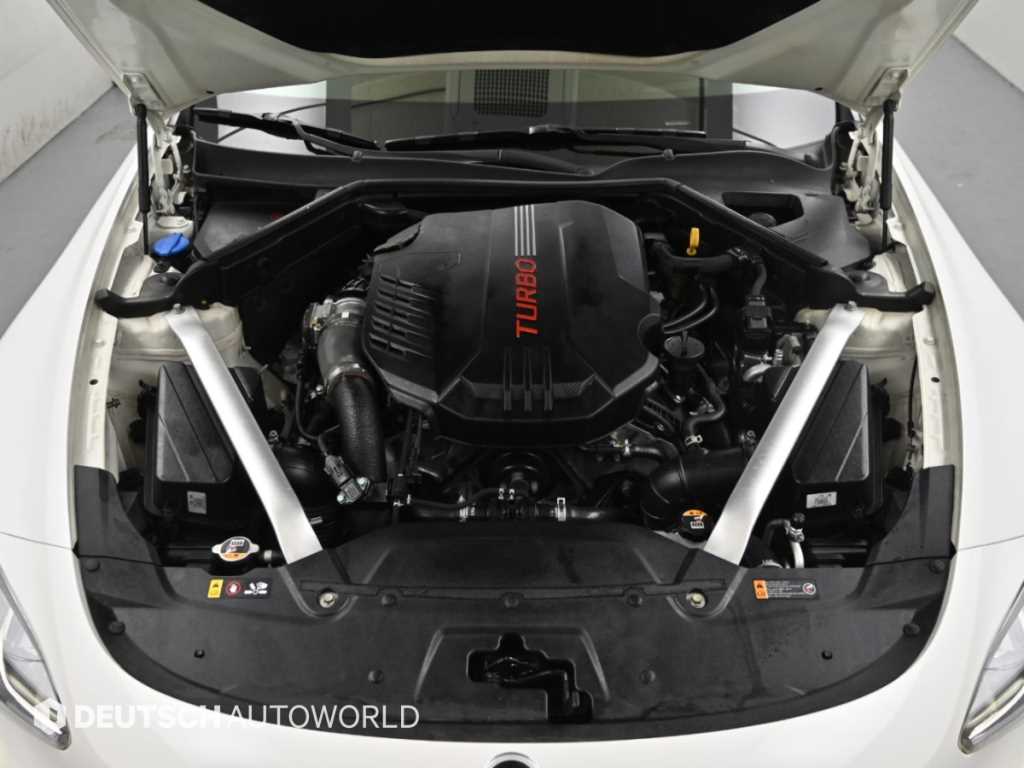 Kia Stinger — photo 06