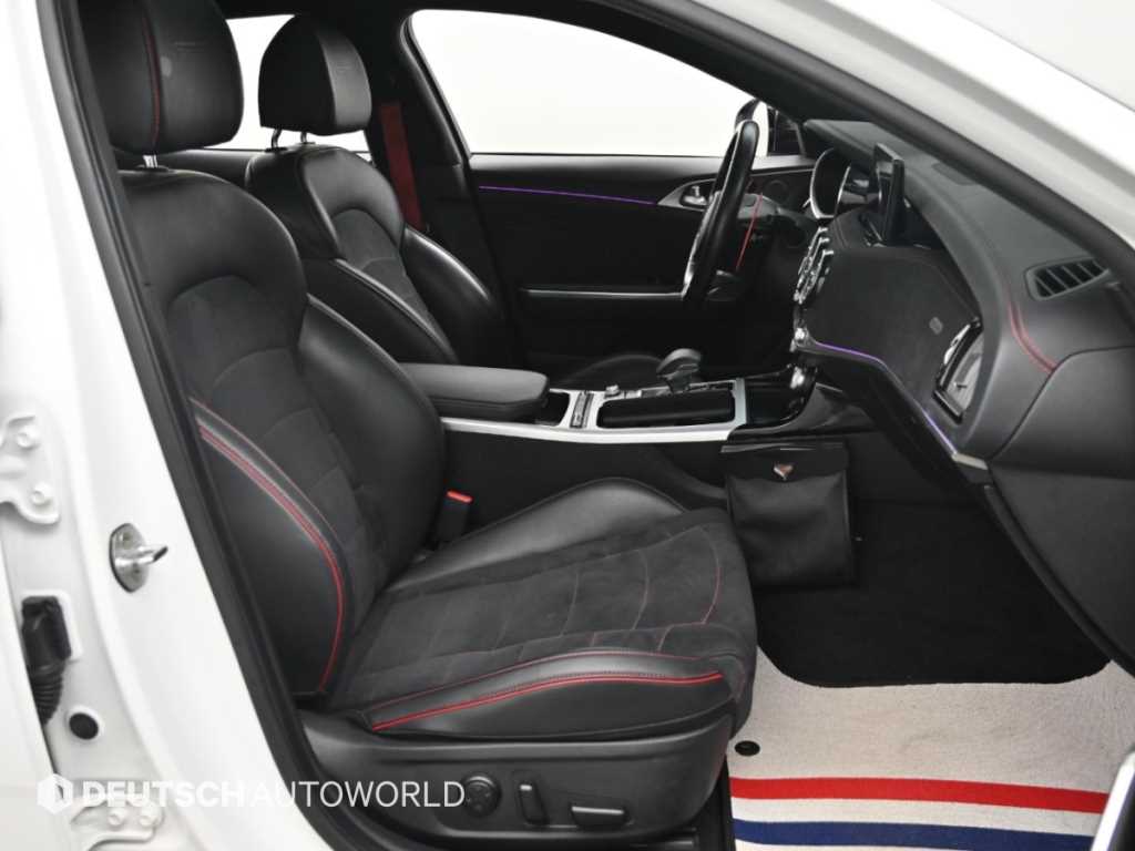Kia Stinger — photo 10