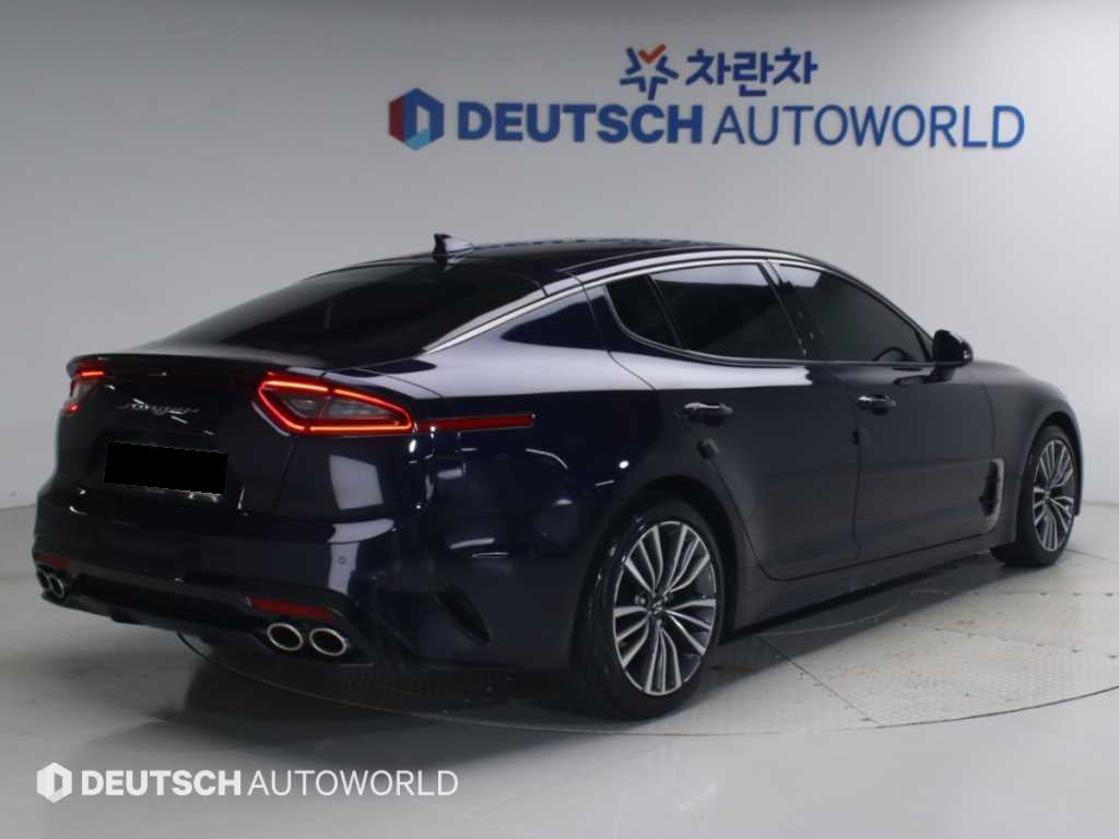 Kia Stinger — photo 02