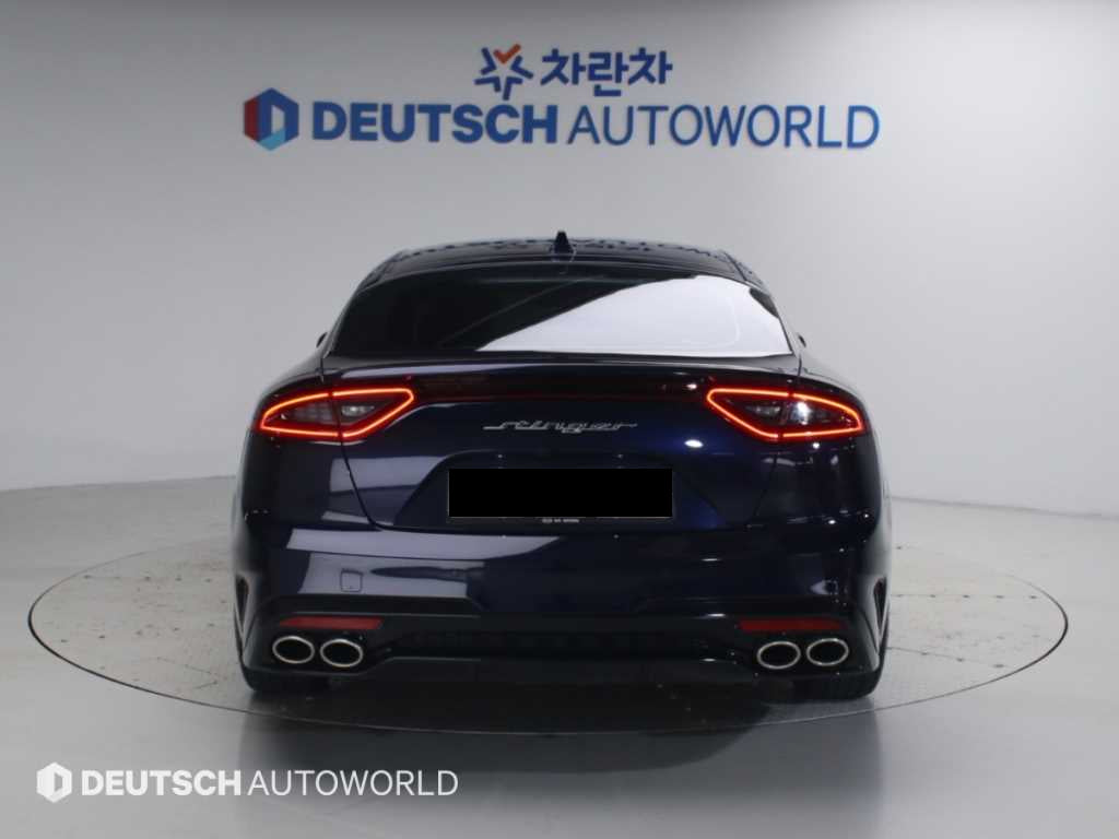 Kia Stinger — photo 04