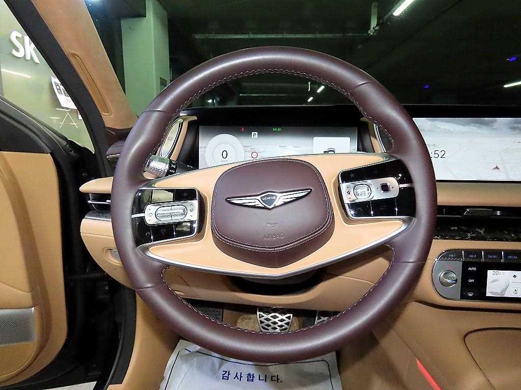 Genesis G90 — photo 08