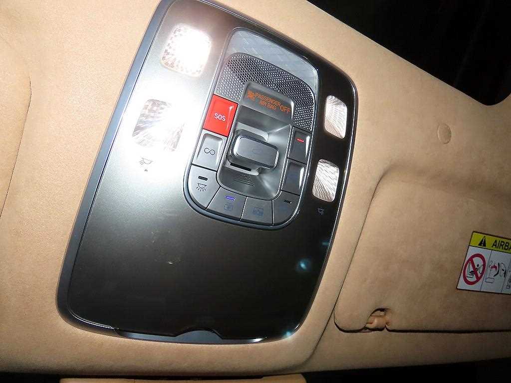 Genesis G90 — photo 14
