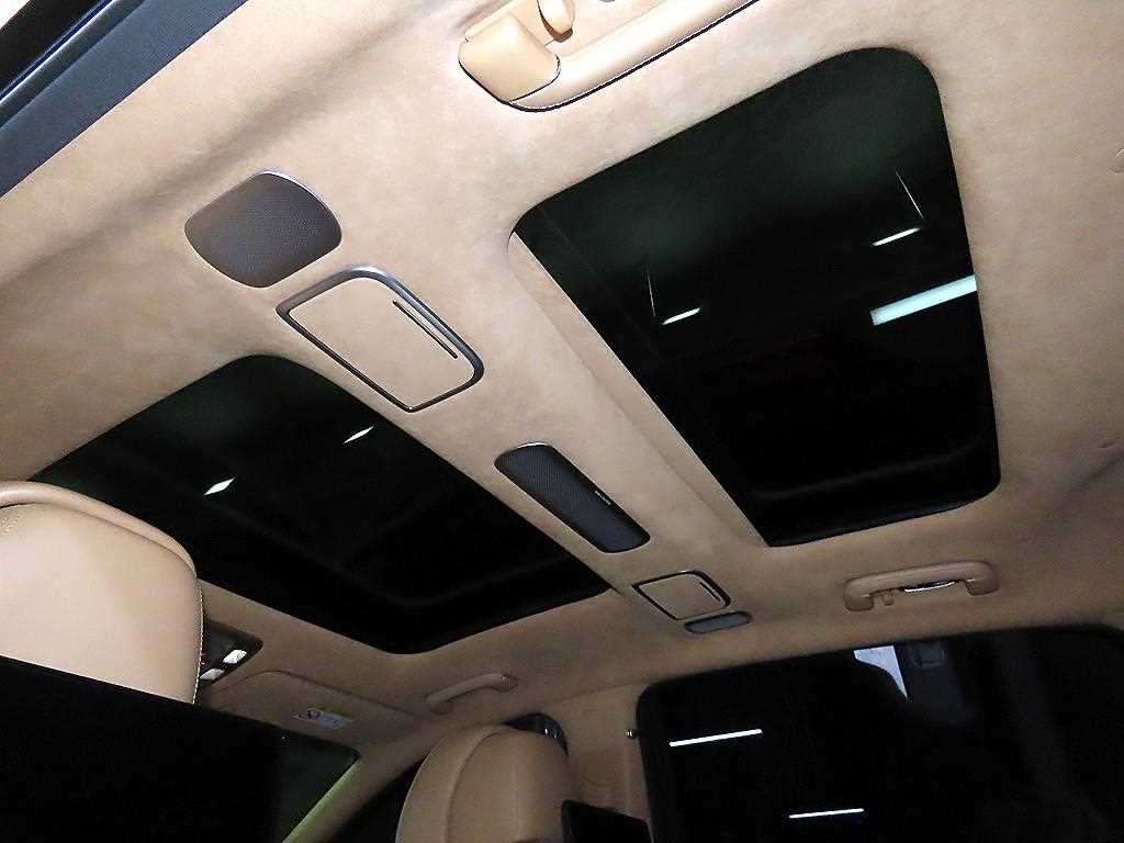 Genesis G90 — photo 15