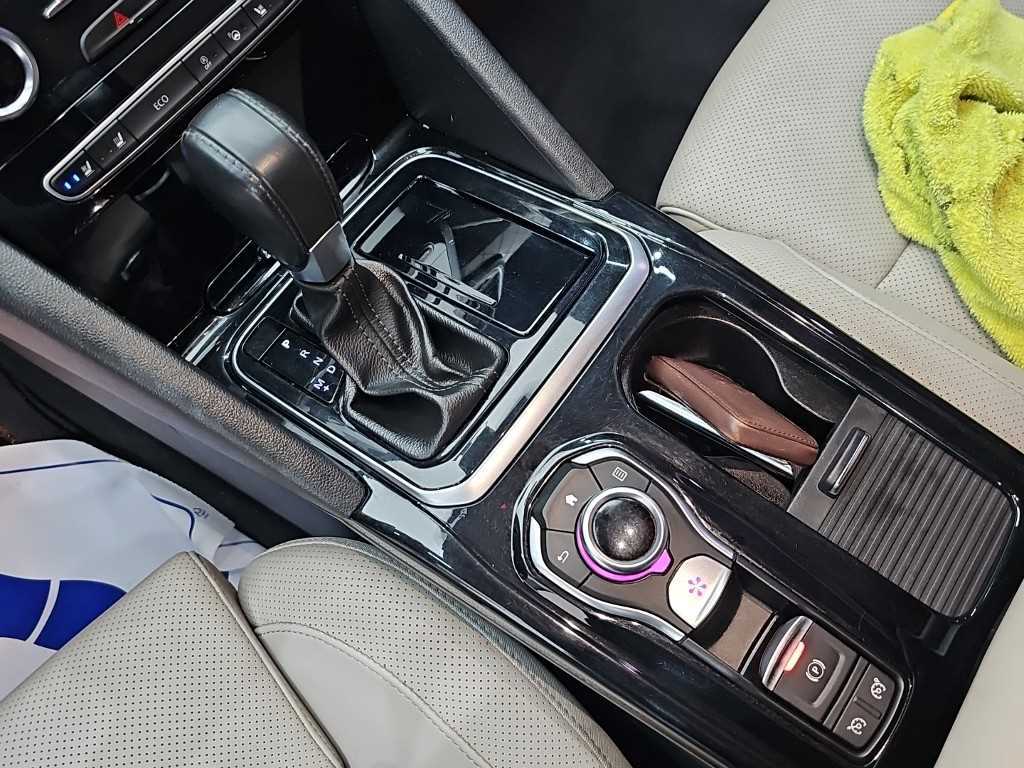 RENAULT SM6 — photo 08