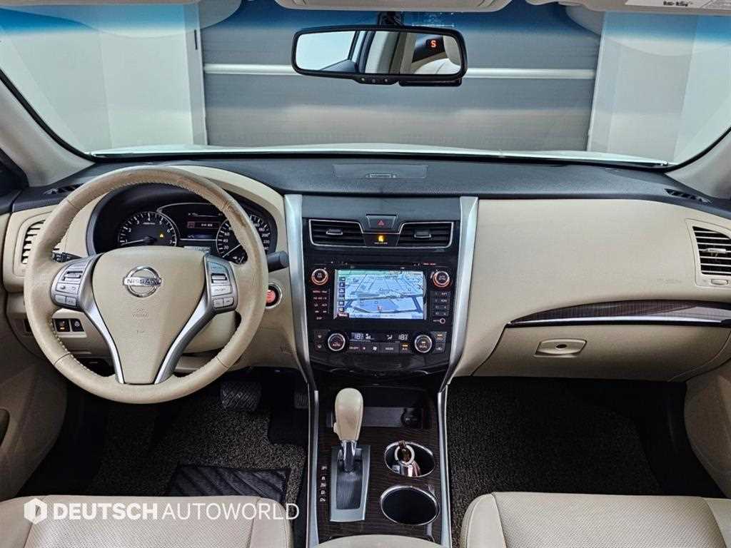 Nissan Altima — photo 05