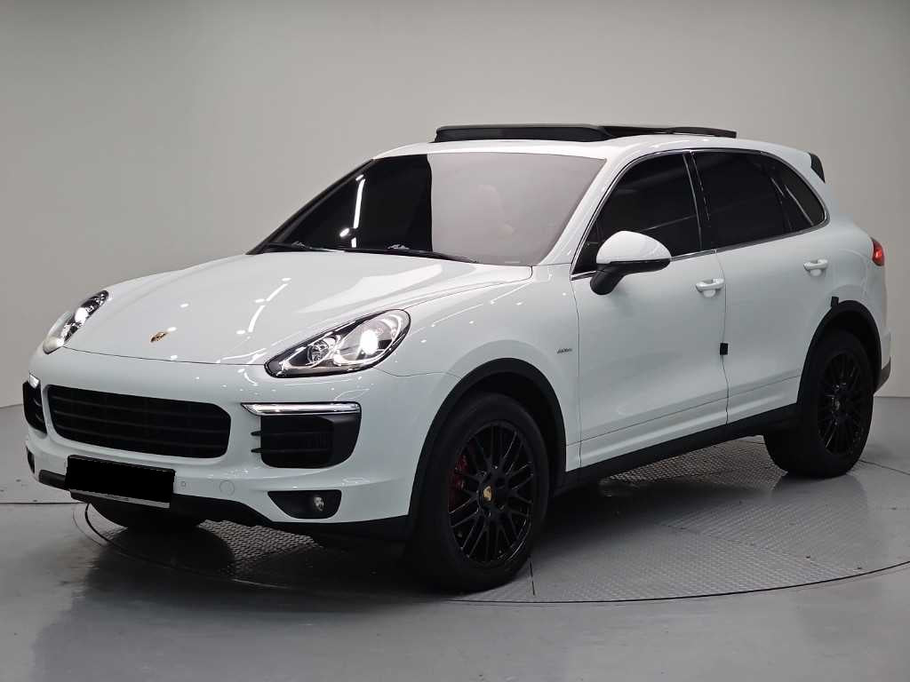 Porsche Cayenne — photo 01