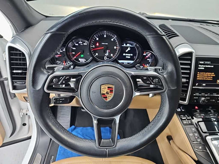 Porsche Cayenne — photo 09