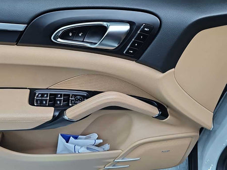 Porsche Cayenne — photo 16