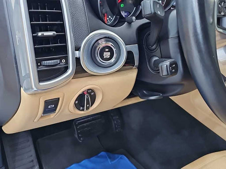 Porsche Cayenne — photo 17
