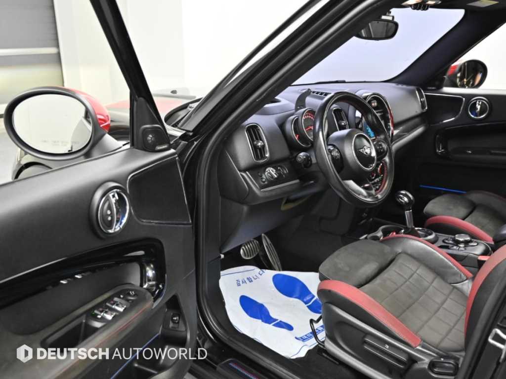 Mini Countryman — photo 11