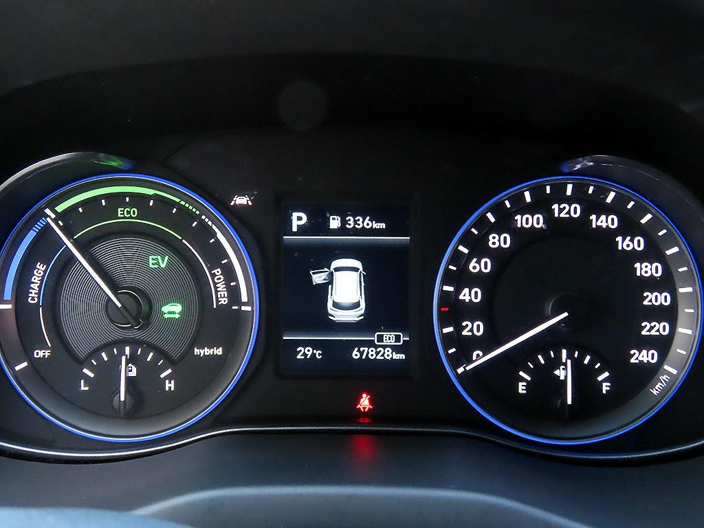 Hyundai Kona — photo 09