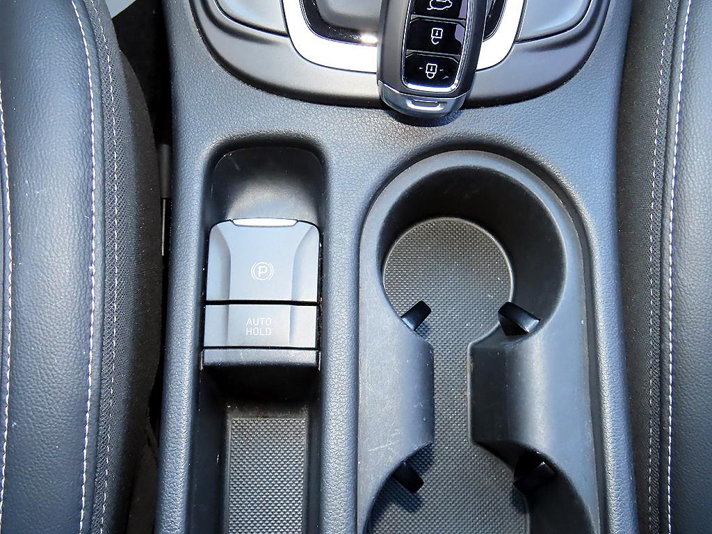 Hyundai Kona — photo 13