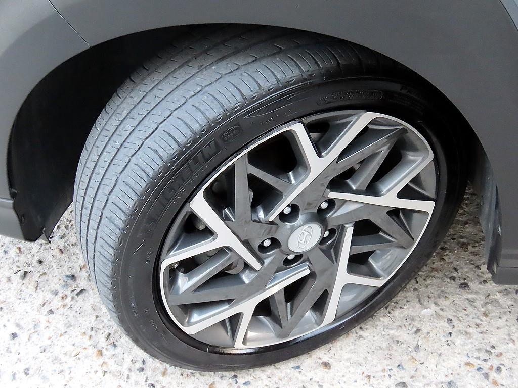 Hyundai Kona — photo 19