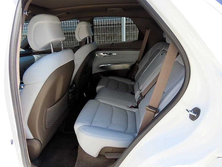 Genesis GV70 — photo 06