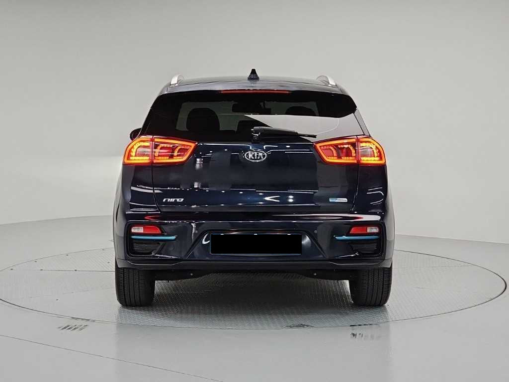 Kia Niro — photo 02