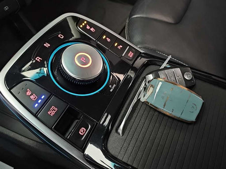 Kia Niro — photo 08