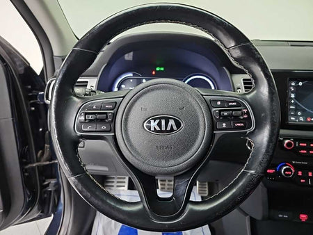 Kia Niro — photo 09