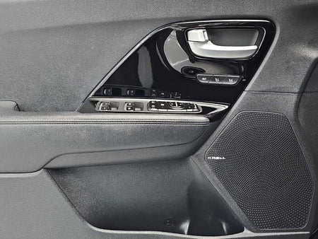 Kia Niro — photo 16