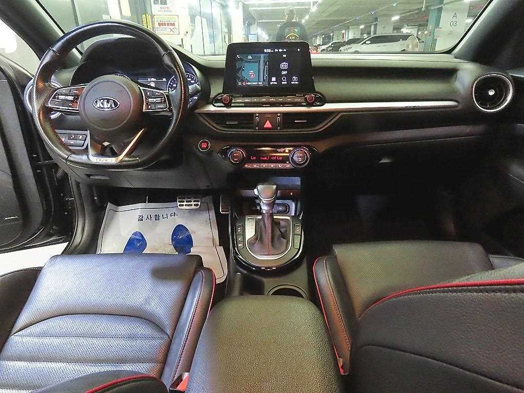 Kia K3 — photo 10