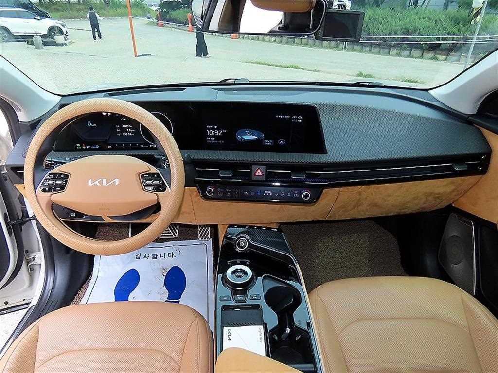 Kia EV6 — photo 07