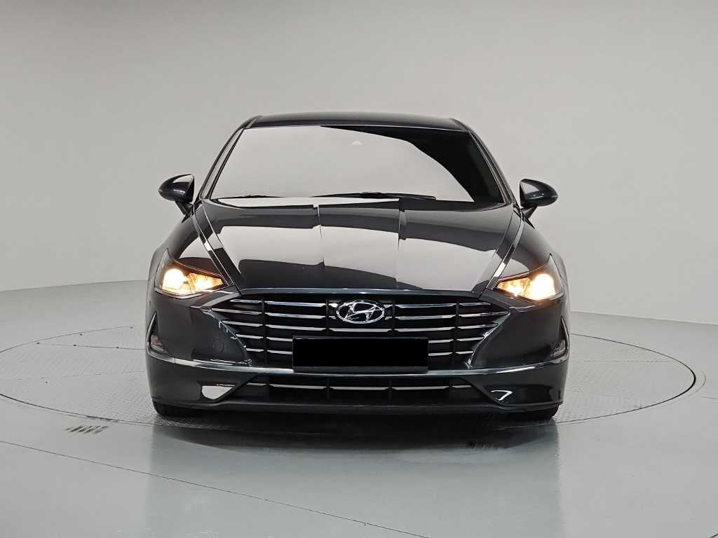 Hyundai Sonata — photo 02