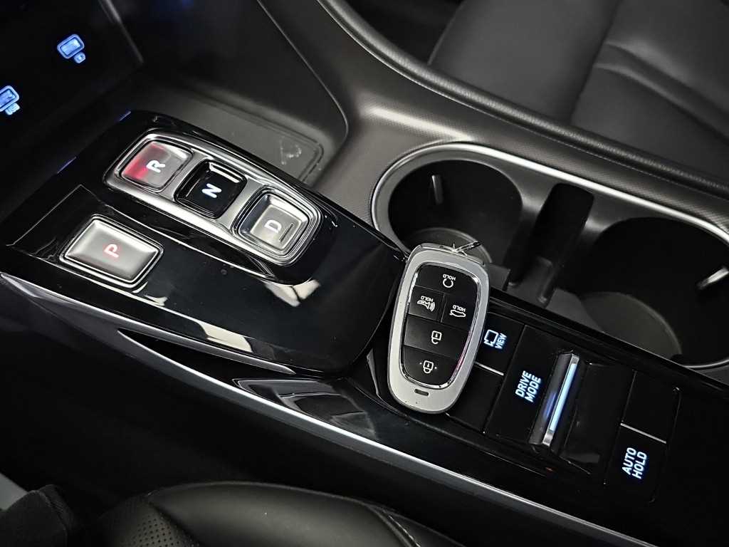 Hyundai Sonata — photo 08
