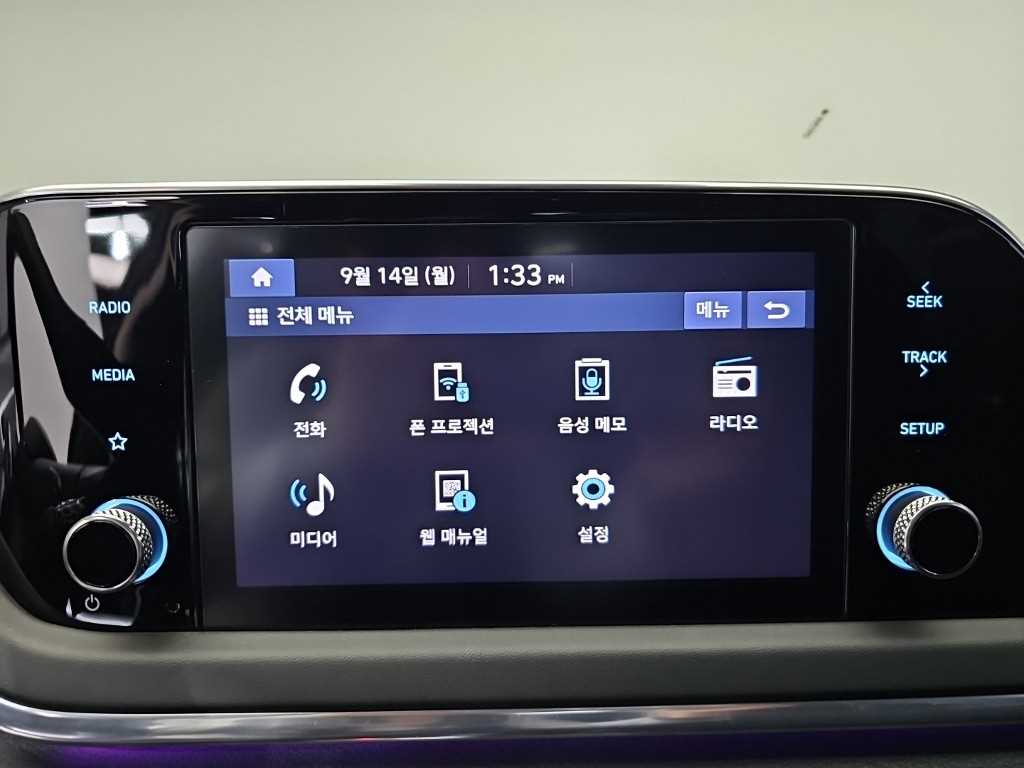 Hyundai Sonata — photo 13