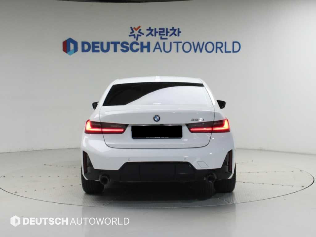 BMW 3-Series — photo 04