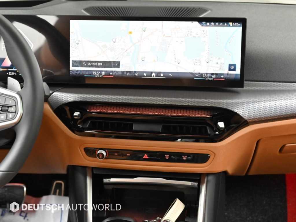 BMW 3-Series — photo 14