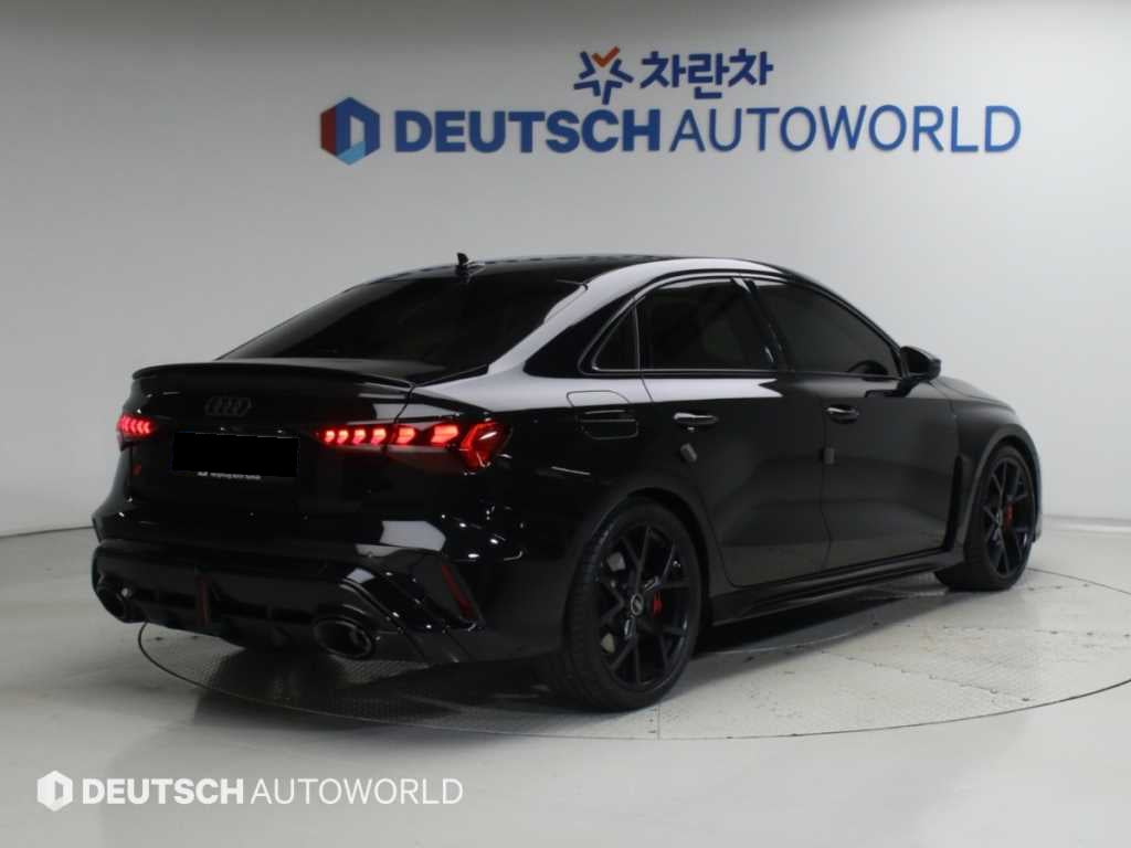 Audi RS3 — photo 03